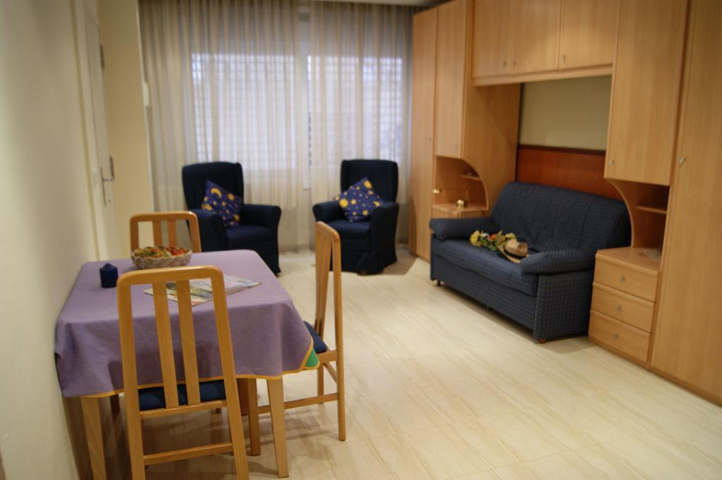Agi Sant Antoni Apartment Roses Cameră foto